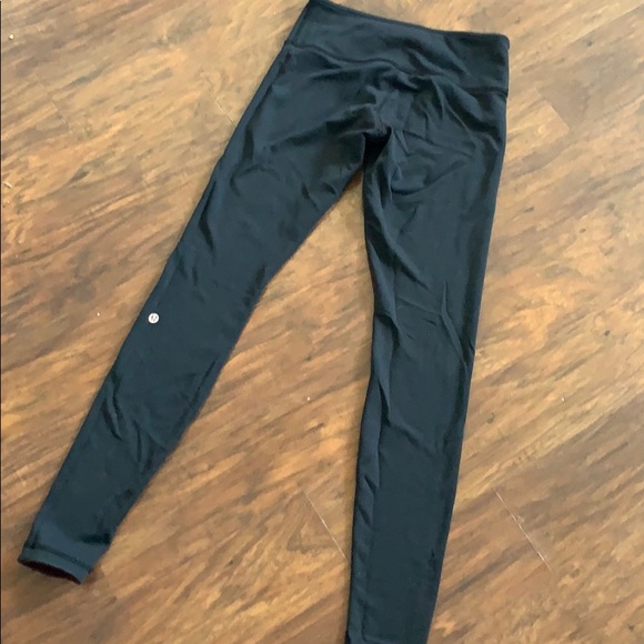 Reversible lulu lemon leggings - Picture 4 of 6